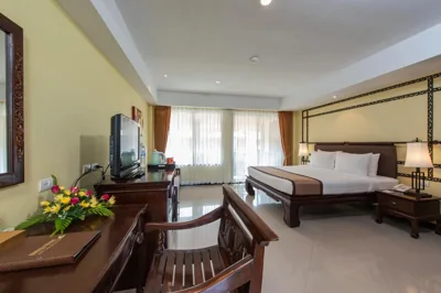 Deluxe Double or Twin Room with Pool View — Diamond Cottage Resort & Spa
